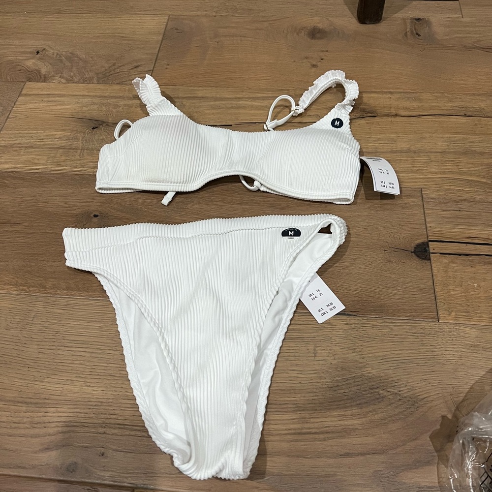 Hollister Ribbed High Waist High Leg Bikini Bottom and ribbed bikini top